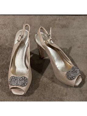 Antonio Melani Gold Peep-Toe Slingback Heels With Rhinestone Accent - Size 8M